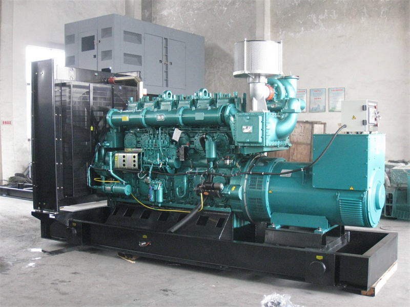 南皮200KW 柴油发电机的油耗是多少？