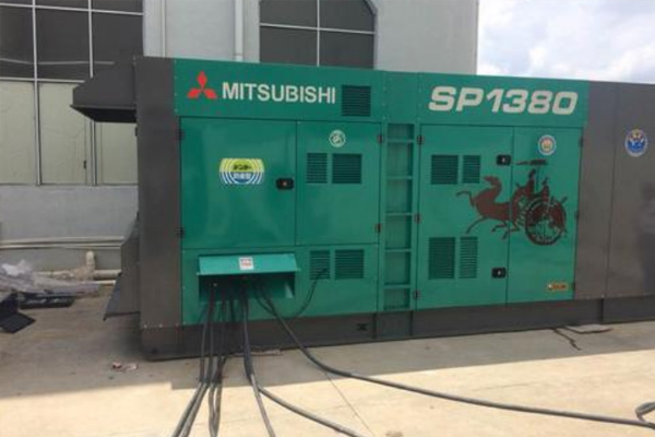 南皮为什么有些柴油发电机组的输出电压可以调节？